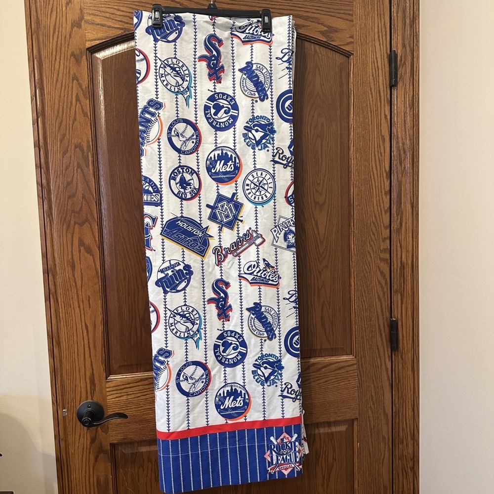 1994 Vintage Baseball MLB Team‎ Logos Rookie League Official Twin Flat Sheet